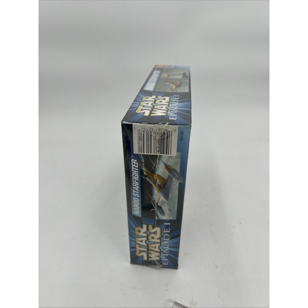AMT 30130 Model Kit -Yellow - Picture 5 of 6